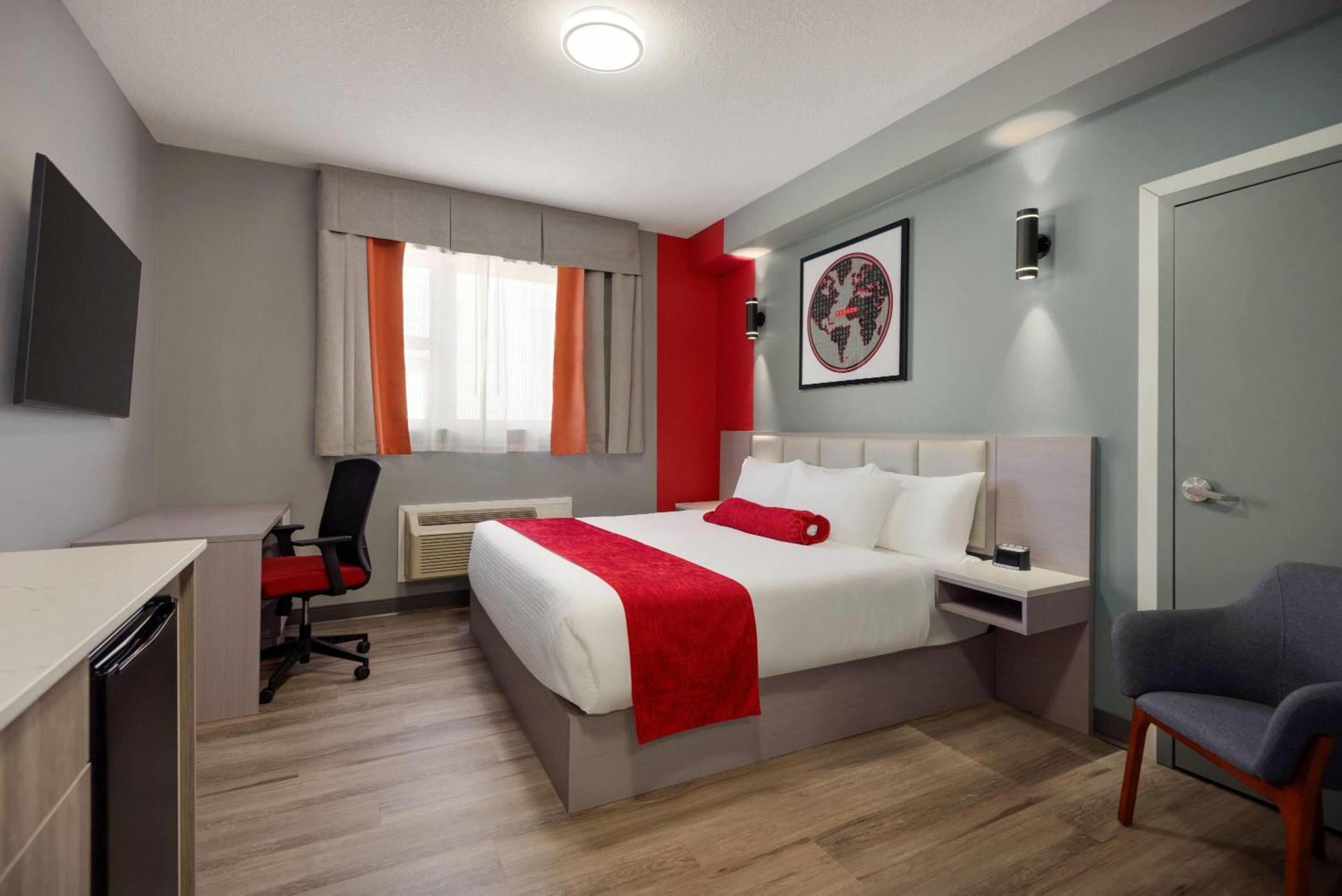 Ramada By Wyndham West Edmonton Hotel & Suites Zewnętrze zdjęcie
